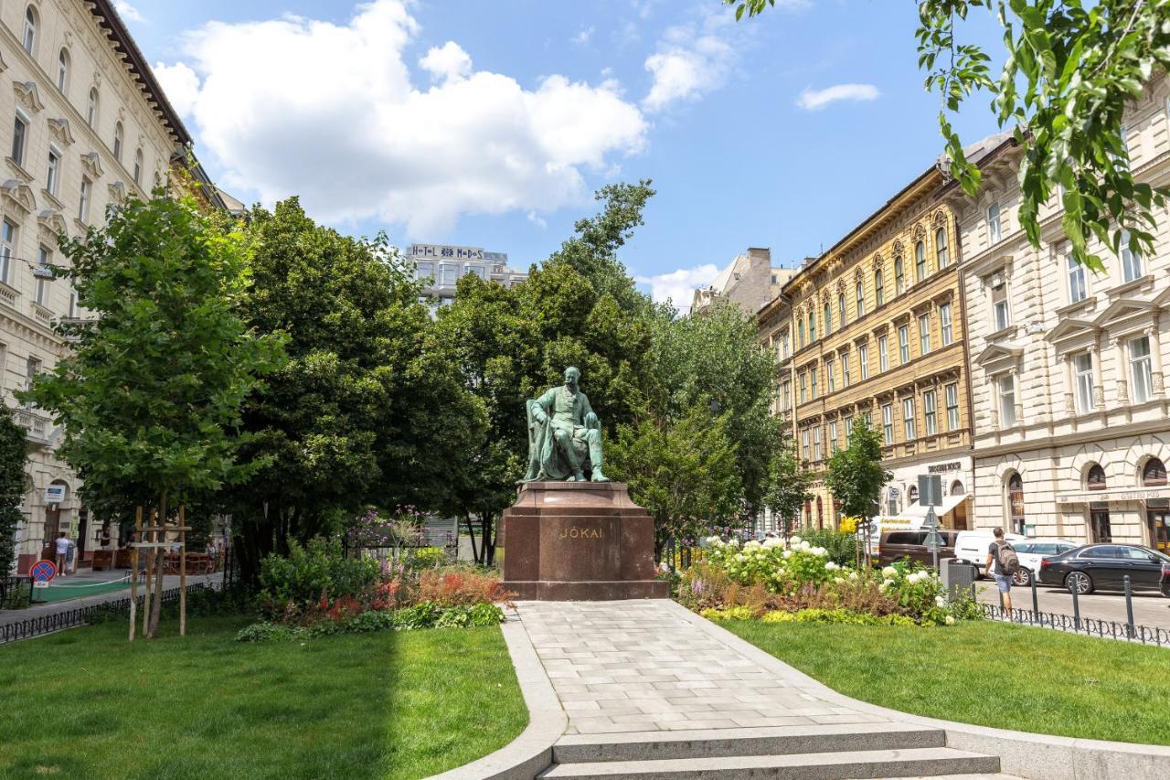 Comfort Zone Apartment Budapeste Exterior foto
